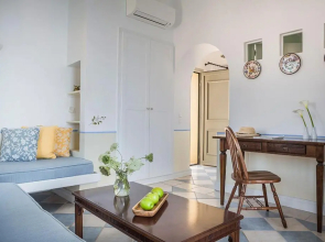 Roi Apartments
