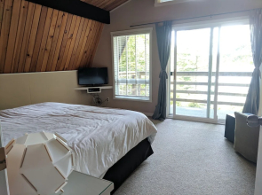 Gowlland Harbour Resort