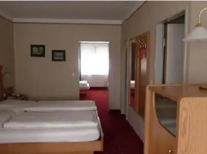 Hotel Domino