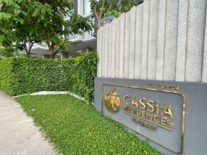 Modern apartment at Cassia by Lofty
