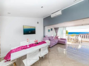 Apartments Luka