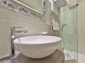 Hotel Olimpia Venice, BW signature collection