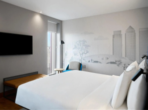 Aloft London Excel