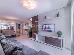 Boulevard 123 D - Apartamento com 3 dormitórios em elegante condomínio com piscina aquecida na praia do centro de Bombinhas