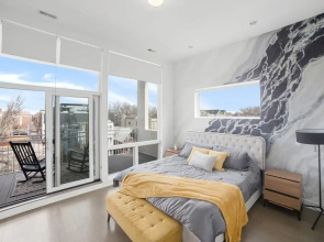 4-bedroom Penthouse w 2 Large Balconies Rooftop
