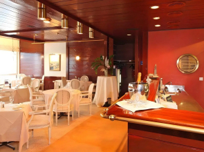 Hotel du Grand Lac Excelsior