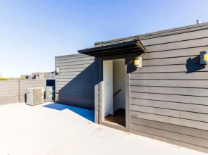 2-Bedroom Downtown Dallas Townhome