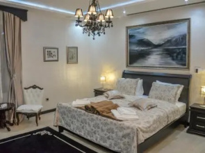 Pearl Apartments