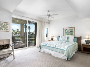 Vista Waikoloa B-206 2 Bedroom Condo by RedAwning