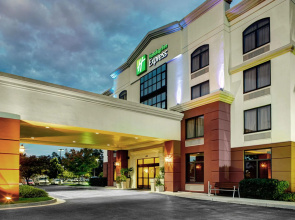 Holiday Inn Express Richmond Airport by IHG