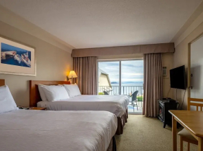 Sidney Waterfront Inn & Suites
