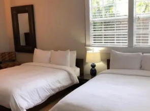 L'Habitation Guesthouse- Adult Exclusive