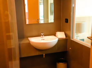 iCheck inn Nana by Aspira