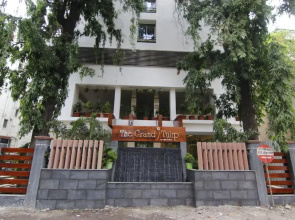 OYO 659 Hotel Grand Tulip
