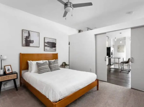CozySuites on Mass w garage parking 21