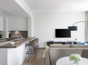 Jumeirah Living Marina Gate