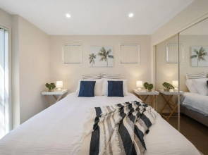 A Tropical Oasis with Views Over Jervis Bay 100m to Orion Beach