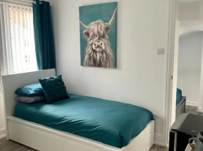 Nevis Rooms - Self check in with free onsite Parking