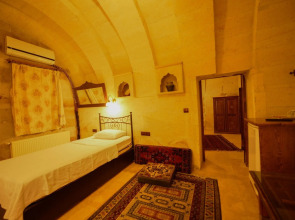 Vineyard Cave Hotel