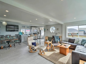 Coastal Retreat: Deck, Ocean Views + Walk to Beach