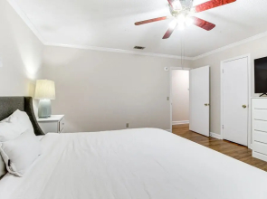 Single-Story Savannah Home W/ Private Backyard!