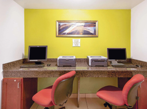 La Quinta Inn by Wyndham Orlando International Drive North