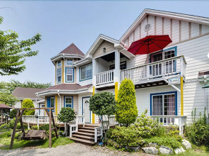 Taean Eia Club Pension