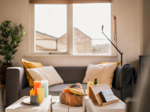 Nice chalet with a microwave, near the Wadden Sea