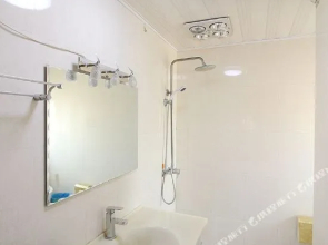 Xiaoqiao Liushui Renjia