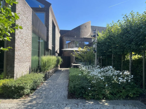 Modern Holiday Home Near Bruges and the North Sea