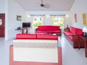 Privacy and comfort luxury 6 bedroom villa