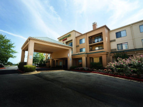 Courtyard by Marriott Tulsa Central