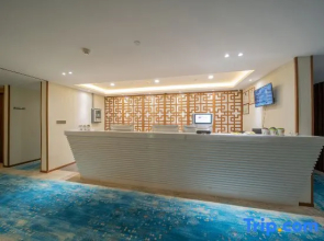 Huayun Hotel (Nantong Jingyang Plaza)