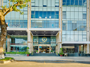 Zen Diamond Suites Hotel