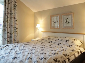 4 Star Holiday Home in Hamburgsund