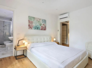 La Marmora 3 bedroom apartment near Galleria dell'Accademia
