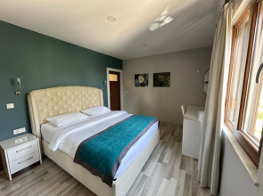 Azur Hotel