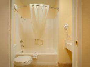 Vagabond Inn Buttonwillow I-5