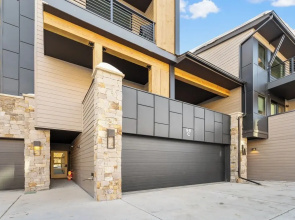 Ina's Way Townhomes, Unit C