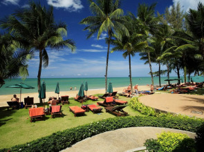 Khaolak Bay Front Resort