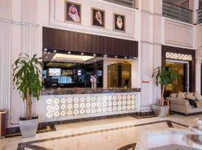 Lahoya Hotel Suites