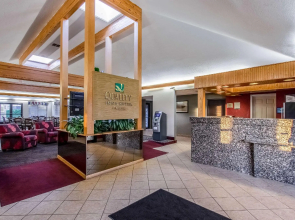 Country Inn & Suites by Radisson, Muskegon, MI