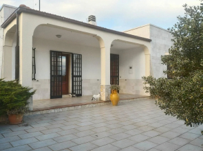 House With 2 Bedrooms in Cisternino Brindisi, With Enclosed Garden - 1