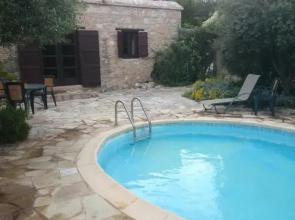 Kipseli Cottage