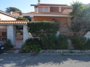 Holiday home with sea view 3 minutes walk from the seashore of Is Arenas beach and  5 minutes on foo-Casa della Salsedine