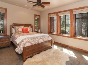 West Lake Serenity 180 Degree Lake Views
