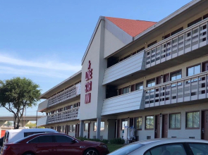 Lone Star Inn