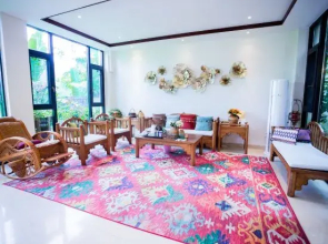 Holiday inn Tai Lai La