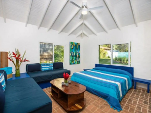 Casa Aqua