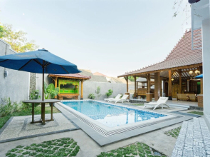 Ndalem Sidoarum Syariah by OYO Rooms